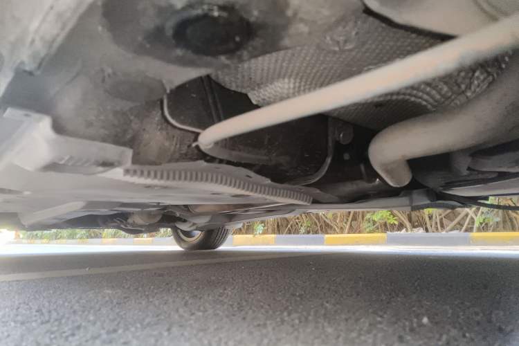 Used Volkswagen Santana 2015 Haval H6 1.6L Automatic Comfort Model Chassis Rear Left