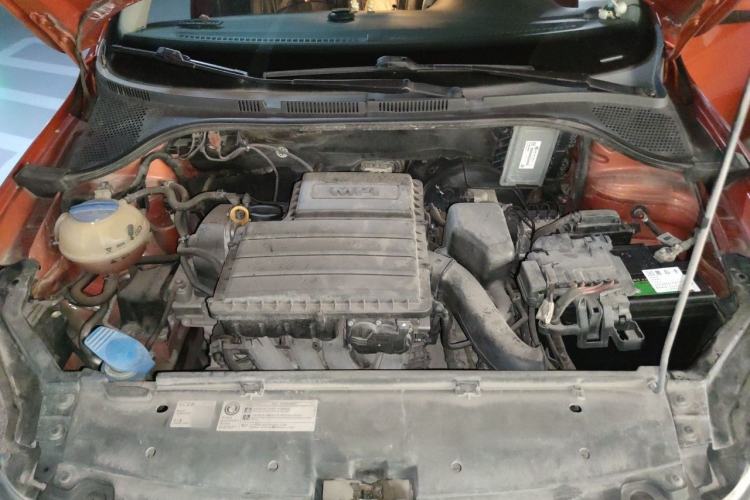 Used Volkswagen Santana 2015 Haval H6 1.6L Automatic Luxury Model Engine Bay