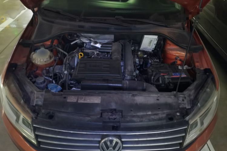Used Volkswagen Santana 2015 HaoNa 230TSI DSG Comfort Model Engine Bay