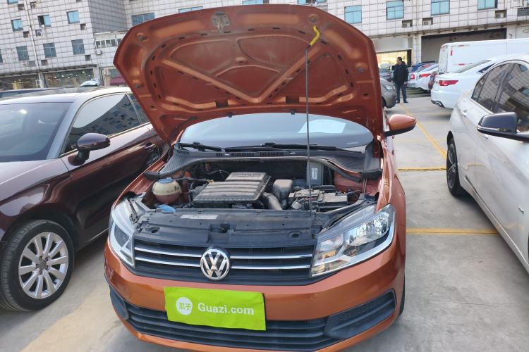 Used Volkswagen Santana 2015 Haval H6 1.6L Automatic Luxury Model Engine Bay