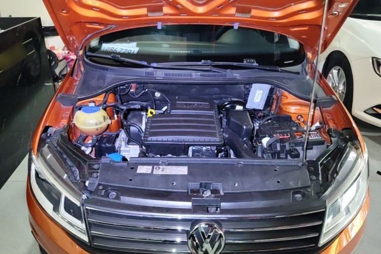 Used Volkswagen Santana 2015 Haval H6 1.6L Automatic Comfort Model Engine Bay