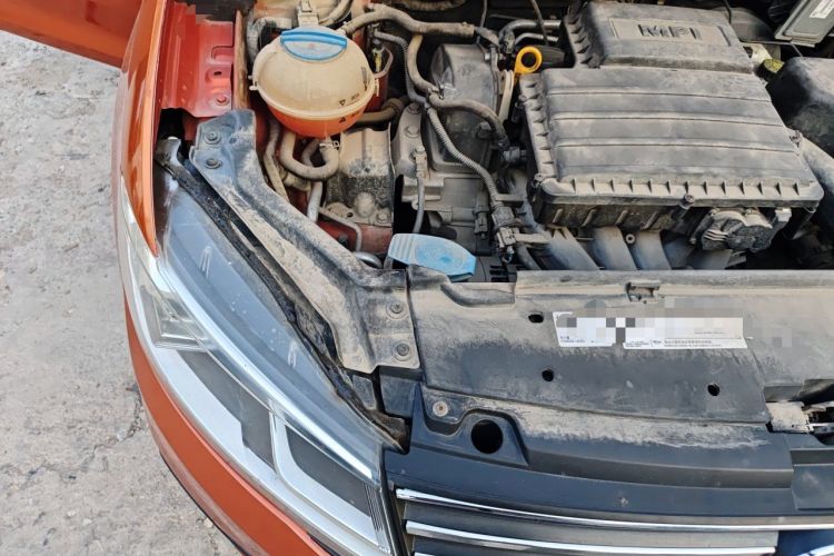 Used Volkswagen Santana 2015 Haval H6 1.6L Automatic Comfort Model Engine Bay Right