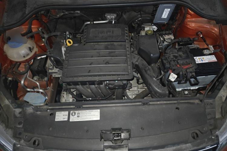 Used Volkswagen Santana 2015 Haval H6 1.6L Automatic Comfort Model Engine Bay