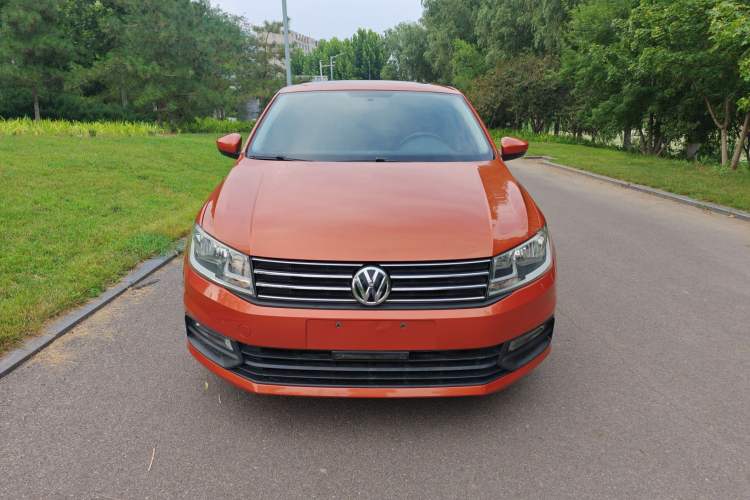 Used Volkswagen Santana 2015 Haval H6 1.6L Automatic Comfort Model Exterior 1