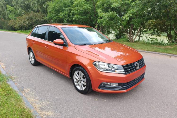 Used Volkswagen Santana 2015 Haval H6 1.6L Automatic Comfort Model Exterior 2