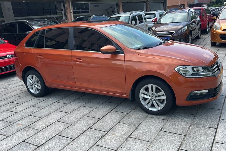 Used Volkswagen Santana 2015 Haval H6 1.6L Automatic Comfort Model Exterior 2