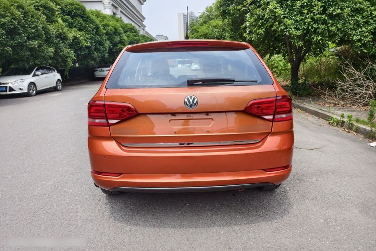 Used Volkswagen Santana 2015 Haval H6 1.6L Automatic Comfort Model Exterior 4