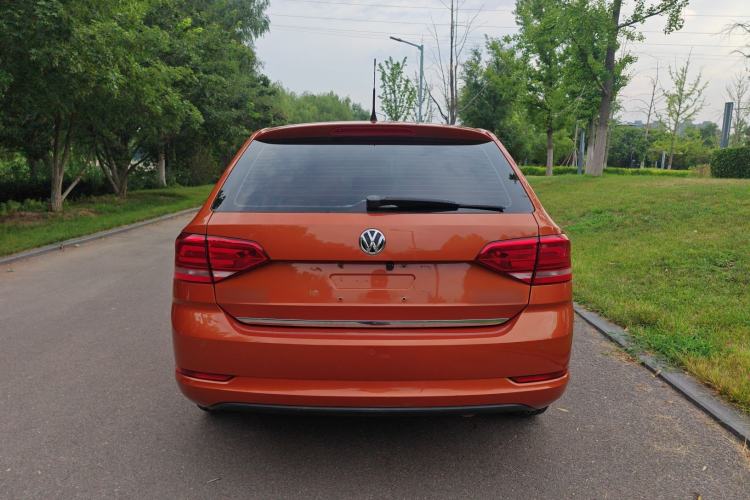 Used Volkswagen Santana 2015 Haval H6 1.6L Automatic Comfort Model Exterior 5