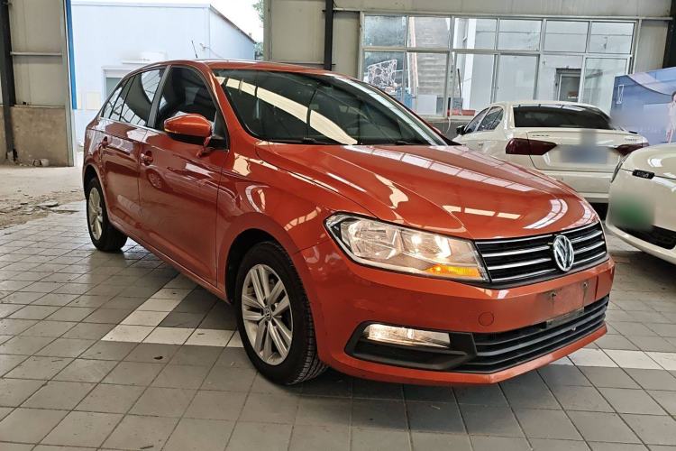 Used Volkswagen Santana 2015 HaoNa 230TSI DSG Comfort Model Front Right 45 Deg