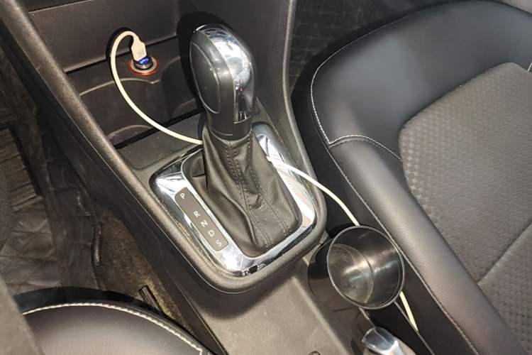 Used Volkswagen Santana 2015 Haval H6 1.6L Automatic Comfort Model Gear Lever
