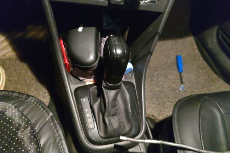 Used Volkswagen Santana 2015 Haval H6 1.6L Automatic Luxury Model Gear Lever