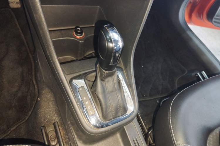 Used Volkswagen Santana 2015 Haval H6 1.6L Automatic Comfort Model Gear Lever