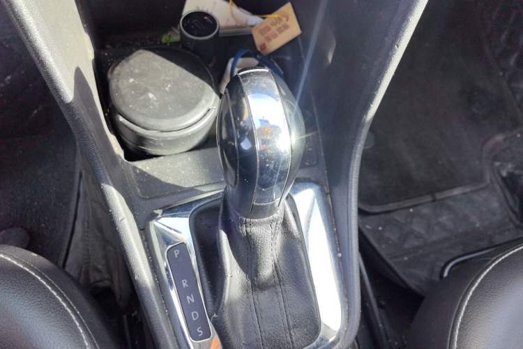 Used Volkswagen Santana 2015 Haval H6 1.6L Automatic Comfort Model Gear Lever