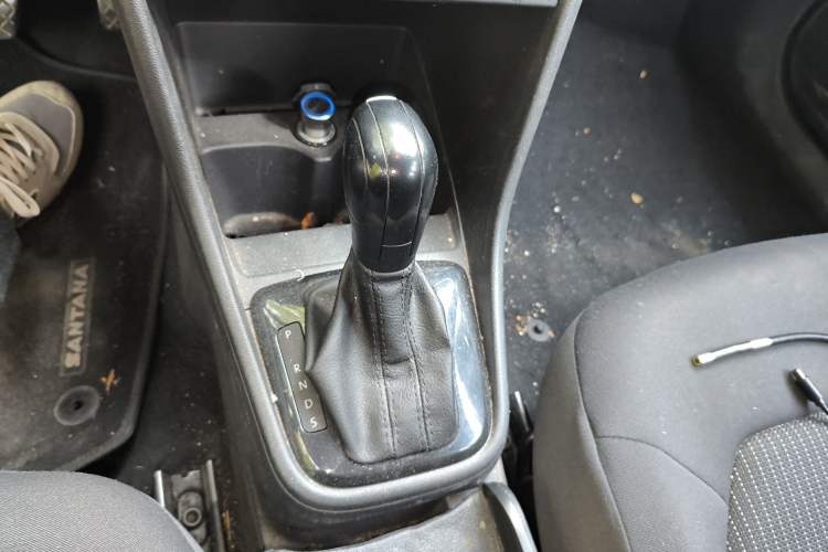 Used Volkswagen Santana 2015 Haval H6 1.6L Automatic Luxury Model Gear Lever