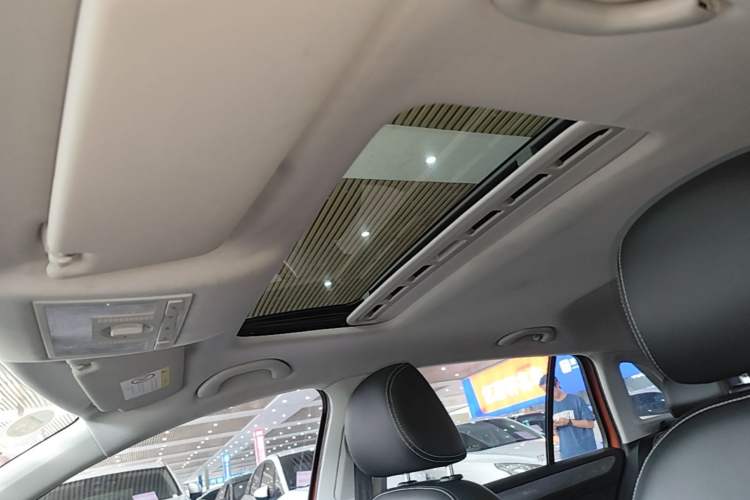 Used Volkswagen Santana 2015 Haval H6 1.6L Automatic Comfort Model Headliner