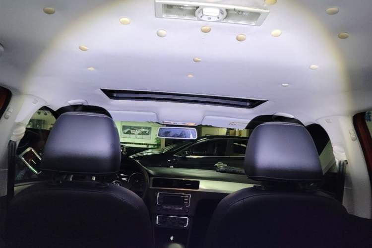 Used Volkswagen Santana 2015 Haval H6 1.6L Automatic Comfort Model Headliner