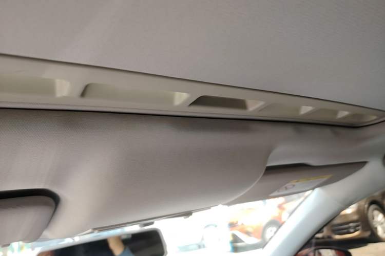 Used Volkswagen Santana 2015 Haval H6 1.6L Automatic Comfort Model Headliner