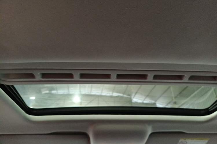 Used Volkswagen Santana 2015 Haval H6 1.6L Automatic Comfort Model Headliner