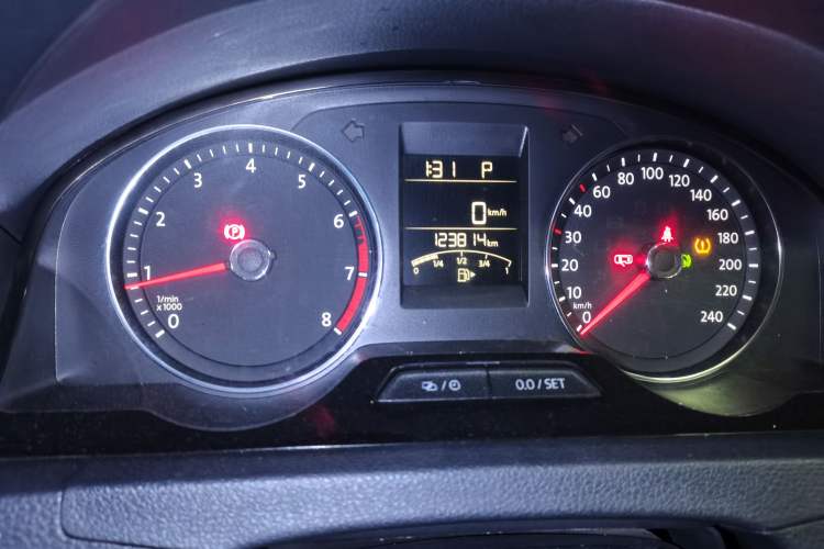 Used Volkswagen Santana 2015 HaoNa 230TSI DSG Comfort Model Instrument Cluster