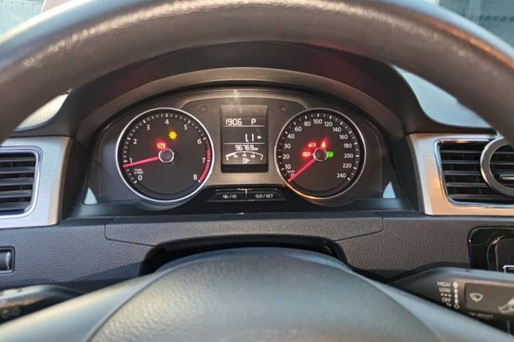 Used Volkswagen Santana 2015 Haval H6 1.6L Automatic Comfort Model Instrument Cluster