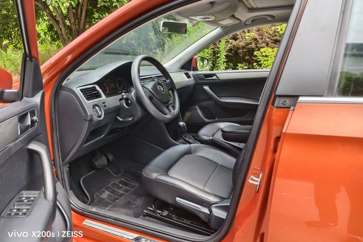Used Volkswagen Santana 2015 Haval H6 1.6L Automatic Comfort Model Interior 1