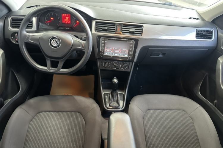 Used Volkswagen Santana 2015 Haval H6 1.6L Automatic Luxury Model Interior 2