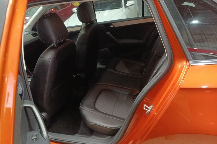 Used Volkswagen Santana 2015 Haval H6 1.6L Automatic Comfort Model Interior 4