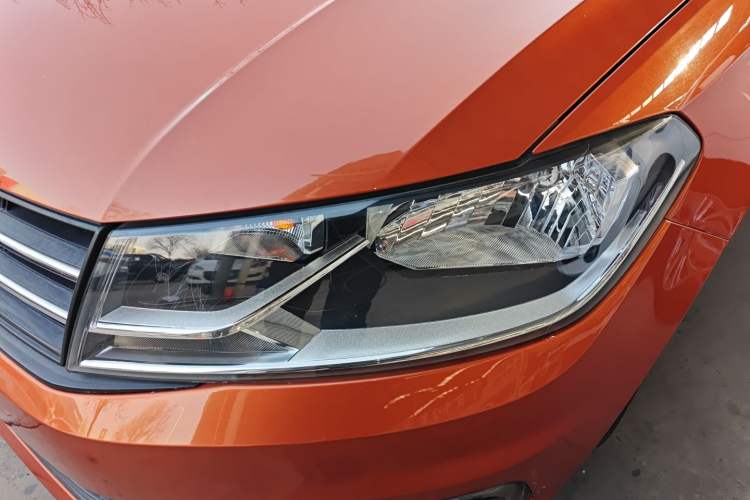 Used Volkswagen Santana 2015 Haval H6 1.6L Automatic Luxury Model Left Front Headlight