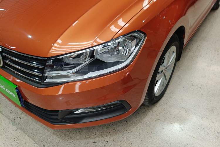 Used Volkswagen Santana 2015 Haval H6 1.6L Automatic Comfort Model Left Front Headlight