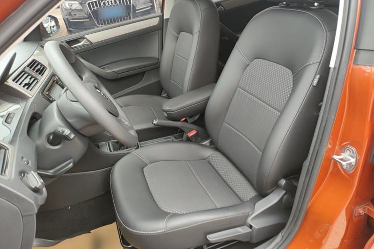 Used Volkswagen Santana 2015 Haval H9 1.6L Manual Comfort Edition Left Front Seat