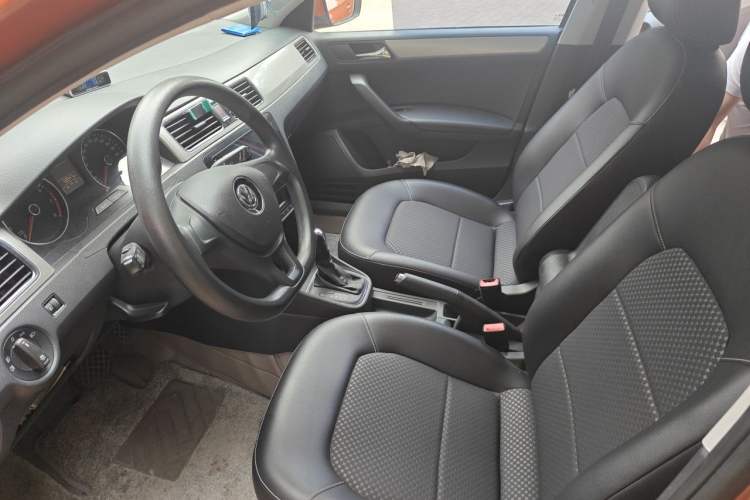 Used Volkswagen Santana 2015 HaoNa 230TSI DSG Comfort Model Left Front Seat