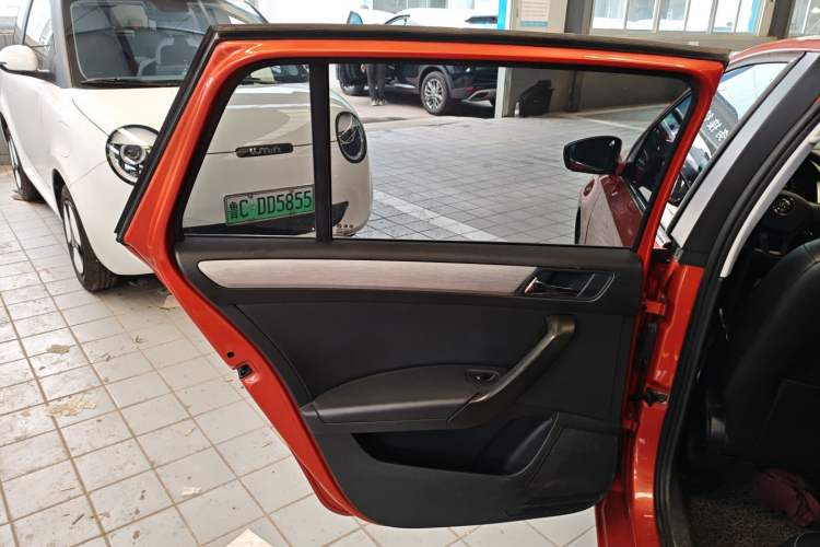 Used Volkswagen Santana 2015 HaoNa 230TSI DSG Comfort Model Left Rear Door Interior