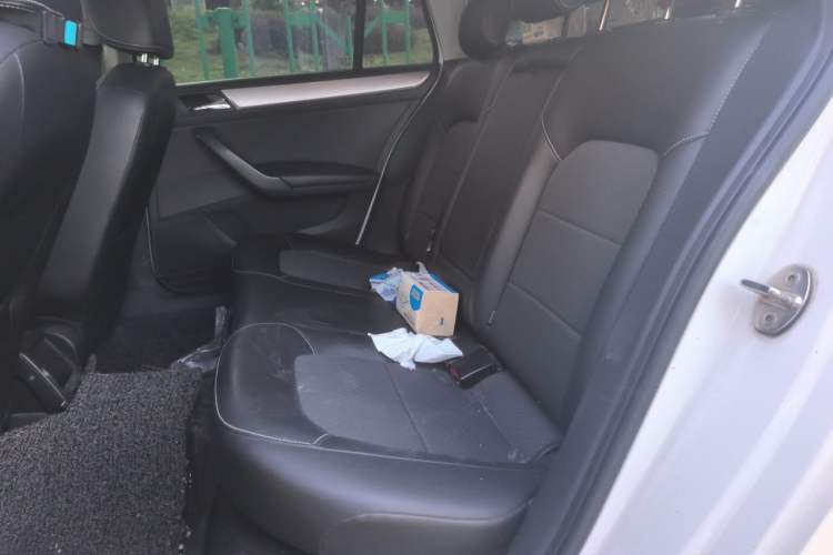 Used Volkswagen Santana 2015 Haval H6 1.6L Automatic Comfort Model Left Rear Seat