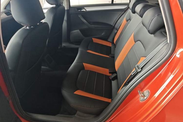 Used Volkswagen Santana 2015 HaoNa 1.6L Manual Fashion Edition Left Rear Seat