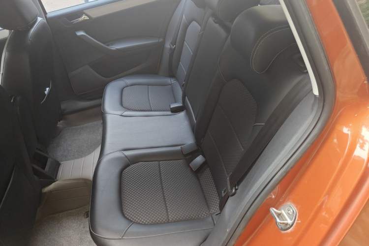 Used Volkswagen Santana 2015 HaoNa 230TSI DSG Comfort Model Left Rear Seat