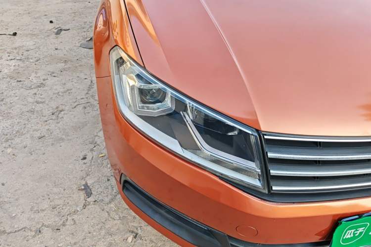 Used Volkswagen Santana 2015 Haval H6 1.6L Automatic Comfort Model Right Front Headlight