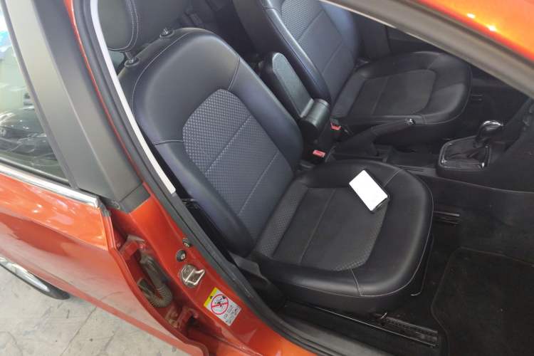 Used Volkswagen Santana 2015 Haval H6 1.6L Automatic Comfort Model Right Front Seat