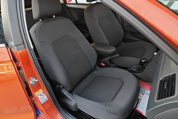 Used Volkswagen Santana 2015 Haval H6 1.6L Automatic Luxury Model Right Front Seat