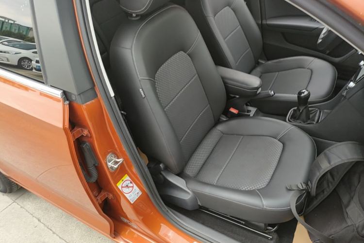 Used Volkswagen Santana 2015 Haval H9 1.6L Manual Comfort Edition Right Front Seat