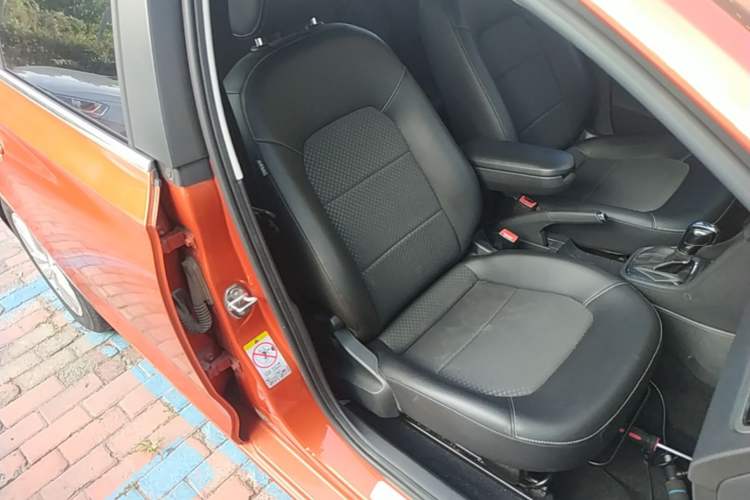 Used Volkswagen Santana 2015 Haval H6 1.6L Automatic Comfort Model Right Front Seat