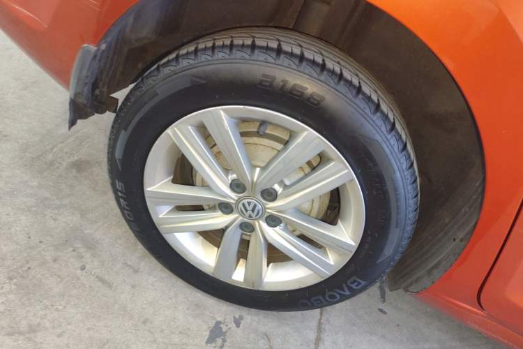 Used Volkswagen Santana 2015 Haval H6 1.6L Automatic Comfort Model Right Rear Wheel Hub
