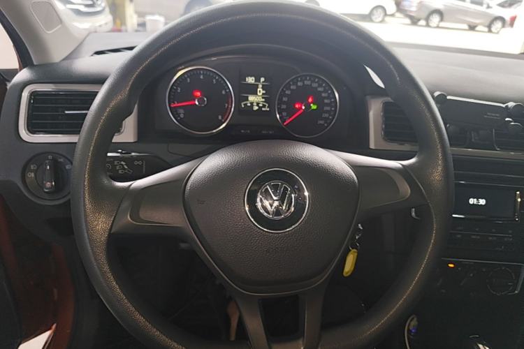 Used Volkswagen Santana 2015 Haval H6 1.6L Automatic Comfort Model Steering Wheel