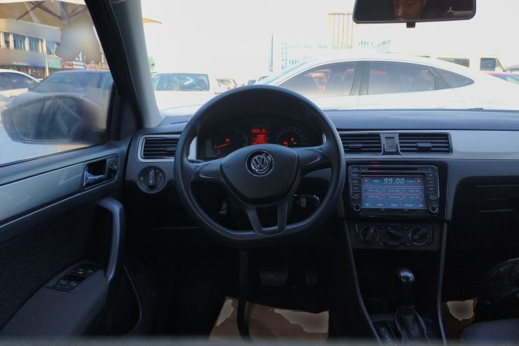 Used Volkswagen Santana 2015 Haval H6 1.6L Automatic Luxury Model Steering Wheel