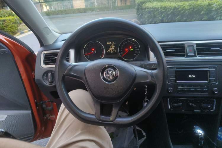 Used Volkswagen Santana 2015 Haval H6 1.6L Automatic Comfort Model Steering Wheel