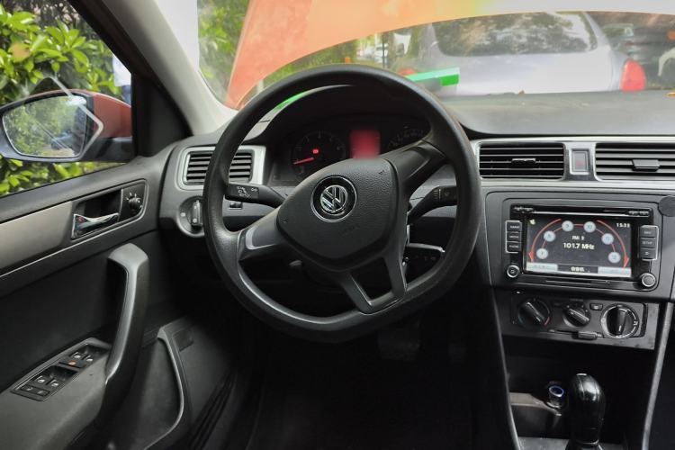 Used Volkswagen Santana 2015 Haval H6 1.6L Automatic Luxury Model Steering Wheel
