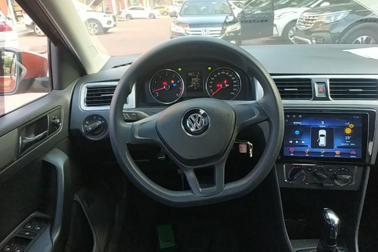Used Volkswagen Santana 2015 Haval H6 1.6L Automatic Comfort Model Steering Wheel