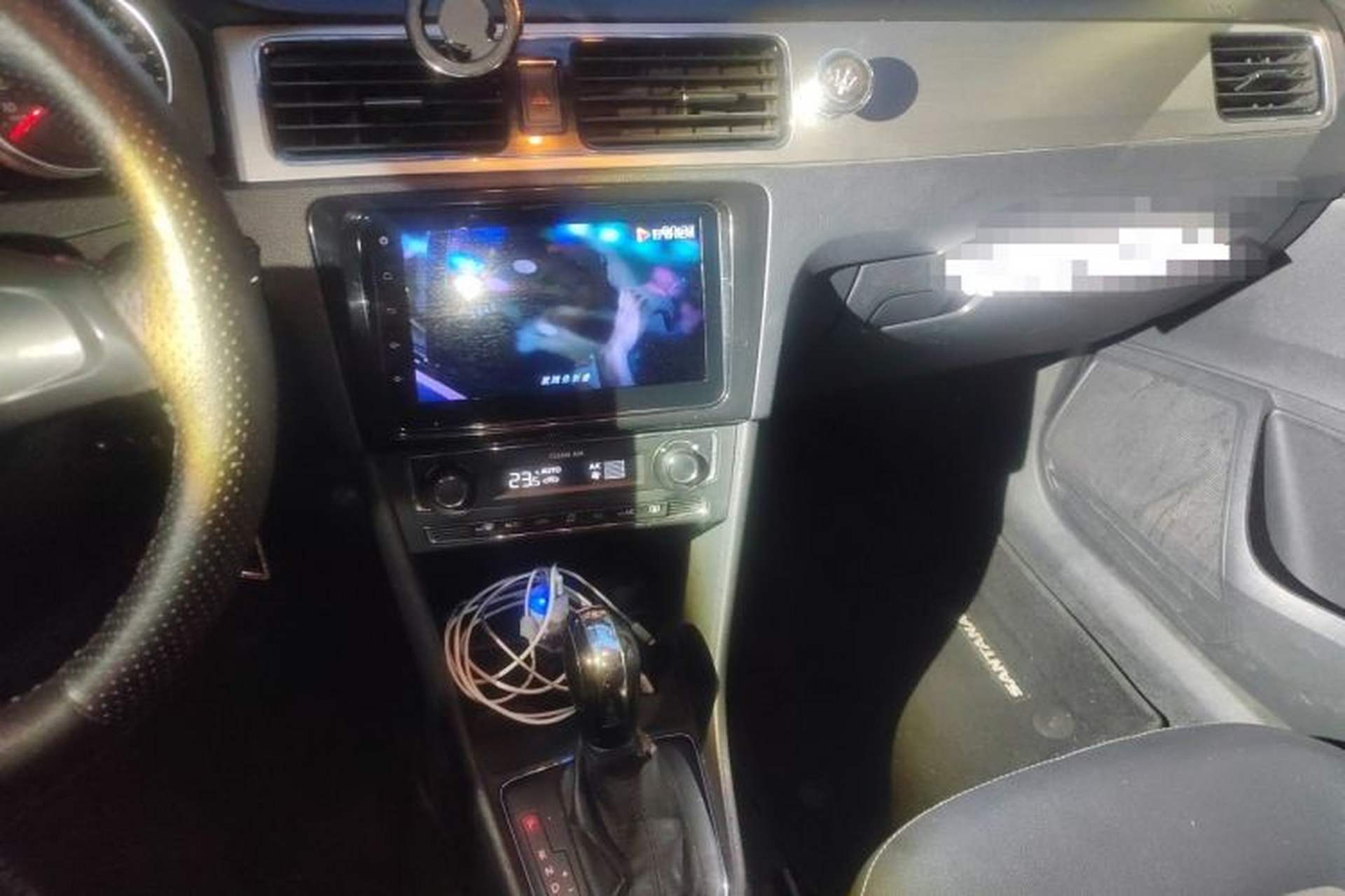 Used Volkswagen Santana 2015 HaoNa 230TSI DSG Comfort Model Audio And AC Panel