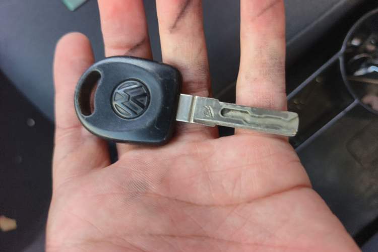 Used Volkswagen Santana 2015 1.6L Manual Fashion Edition Vehicle Key