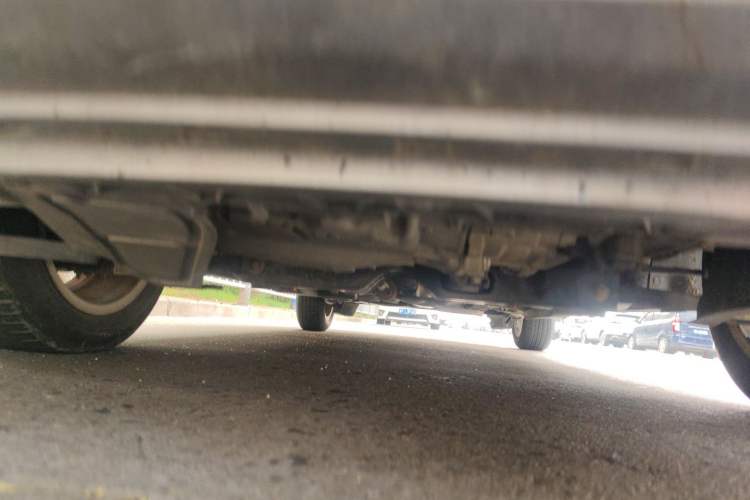 Used Volkswagen Santana 2015 1.6L Manual Comfort Edition Chassis Front