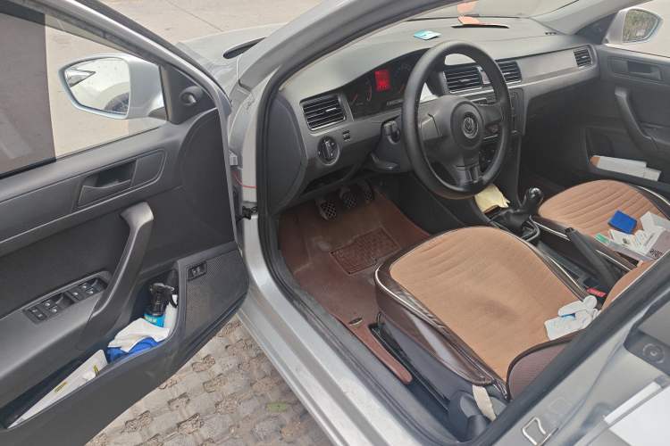 Used Volkswagen Santana 2015 1.4L Manual Fashion Edition Driver Seat